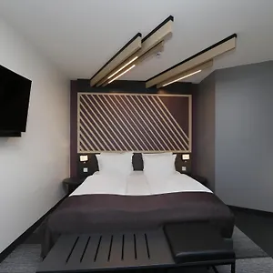 ホテル B＆b ベルリン エアポート, シェーネフェルト