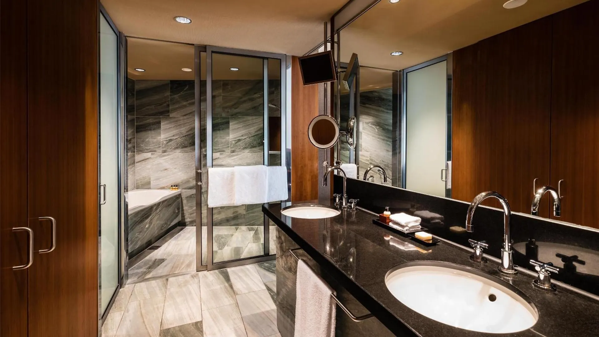 Hotel Grand Hyatt Berlín 5*,  Alemania